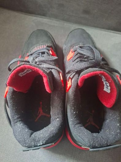 Nike Jordan/Colour: Black/Red..Size: 8.5 UK..43 EU