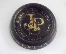 a vintage john players special extra ash tray