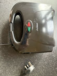 Sandwich maker