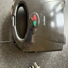 Sandwich maker
