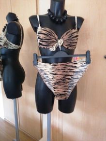 Women's Bikini NWT SIZE 14 16