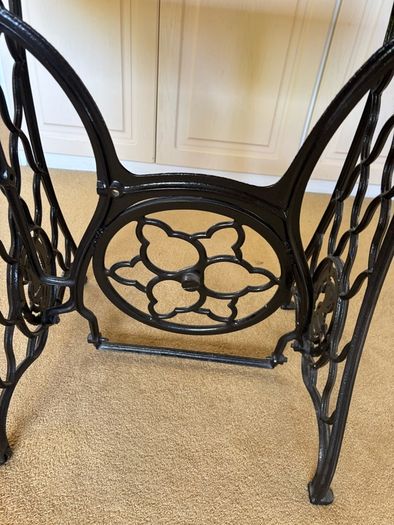 Vintage "Singer" table