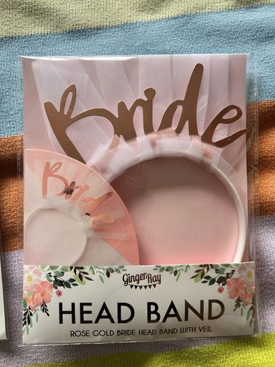 hen bundle