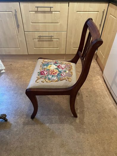 Extendable Dining Table