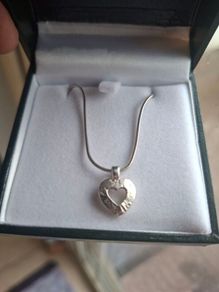 Lovely Vintage 925 Sterling Silver Ladies Necklace