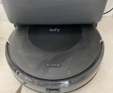 Bargain!! Eufy C20 vacuum mop with spare bags and brushes