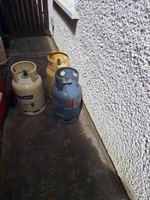 Gas bottle