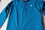 Regatta Long Sleeve Top With Half Zip Opening.  Age - 5-6 years.   B.N.W.T