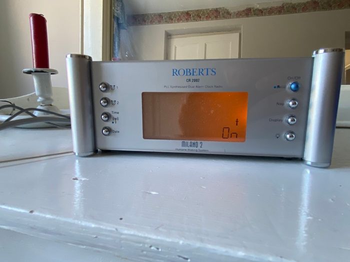 Roberts Milano CR2002 Radio