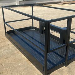 Baskets cages