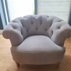 Free tub chair