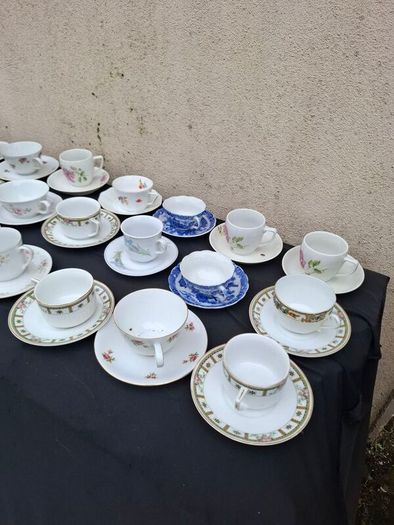 20 china tea cups and saucers postage possible