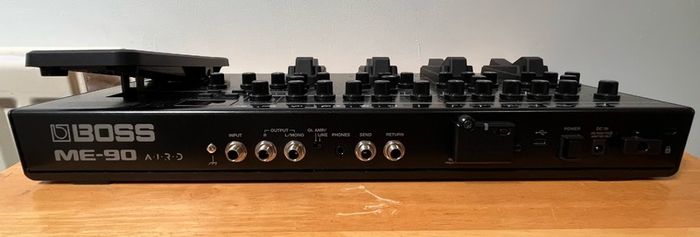 Boss ME-90