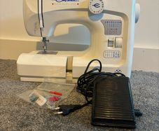 Empisal Sewing Machine 270D