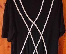 Ladies Ann Harvey black and white top.