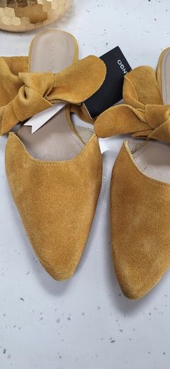 MANGO mustard suede mules with bow tie detail - Sz 41 - Fit 7.5 to 8 UK - Bnwt Rrp 59.99