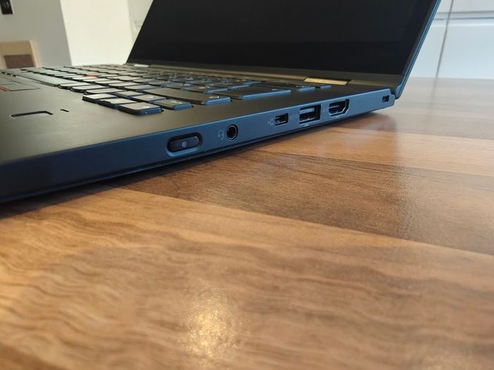 Lenovo Thinkpad X1 Yoga | i5 | 16GB | 256GB | 14" FHD 360 Touchscreen | Win11 |