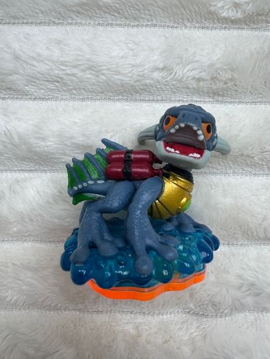 Skylanders Giants Figure Zap Used Please look at the pictures