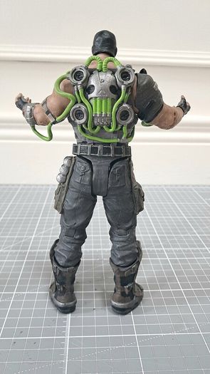 DC Collectibles Batman Arkham origins Bane action figure (2013)