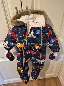 Pram suit