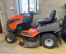 Husqvarna TC242T Lawn Tractor Ride on Mower