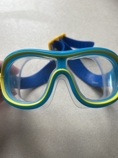 kids swimming goggles