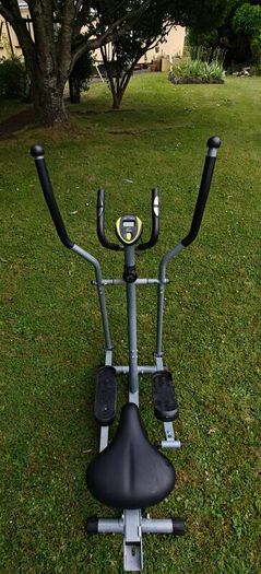 Cross Trainer