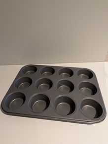Cupcake tin
