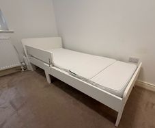Kids extendable bed (Ikea SLAKT)
