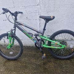 Apollo expander child's mountain bike