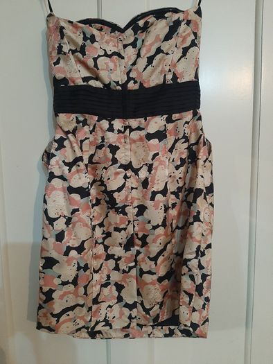 H&M Pink black floral dress (US Size 6 / EUR 36)