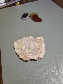 Quartz agate jasper slice