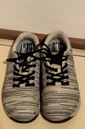 PRICE DROP Quick sale Nobull trainers size 6