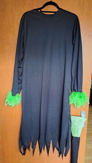 Witches dress and belt