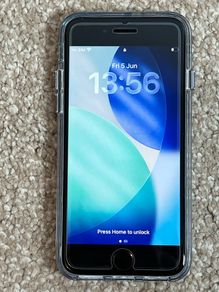 iPhone SE 3rd Gen 64GB Black - Unlocked
