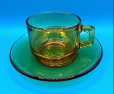 1970s amber coffee cups and saucers set of 8