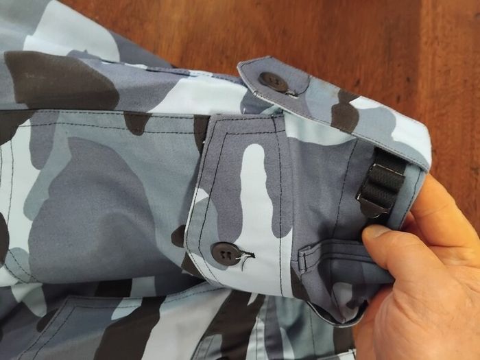 Waist Size 26 Midnight Camo Trs