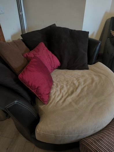 Snuggle sofa