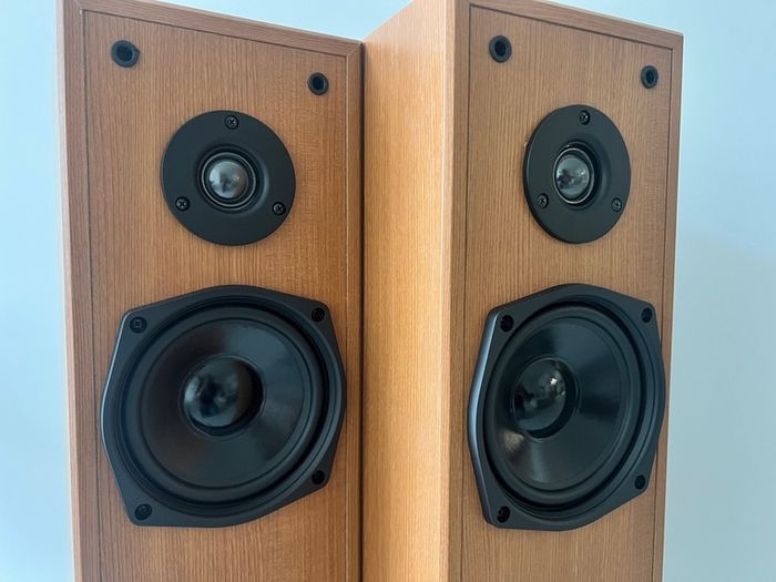 Grundig HiFi speakers