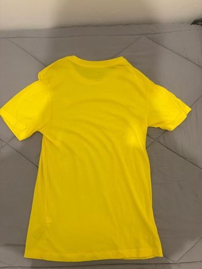 Mens nike t-shirt small