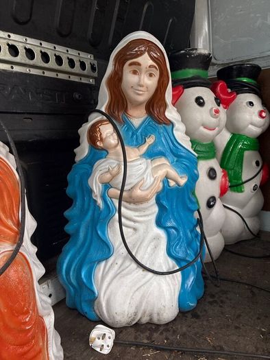 Xmas figures