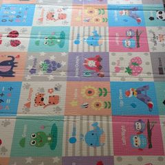 Baby play mat foldable