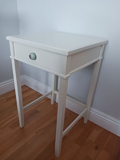 Hall table