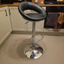 bar stool Image 3