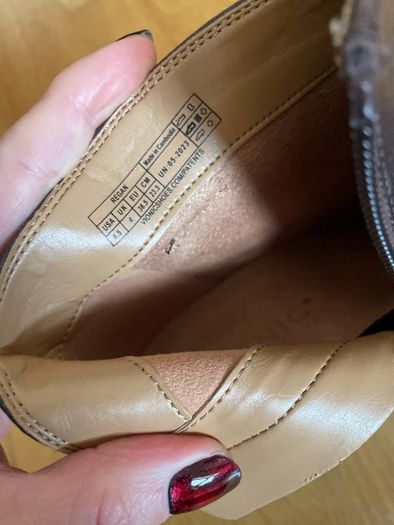 Brand new boots Vionic