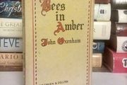 Bees in Amber: A Little Book Of Thoughtful Verse by John Oxenham (LP220)