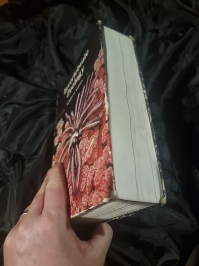 Invertibrate Zoology . 4th edition(Hardcover Illustrated Boards)