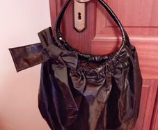 More Ladies Handbags (New & used).