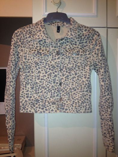 HnM leopard print mini denim jacket