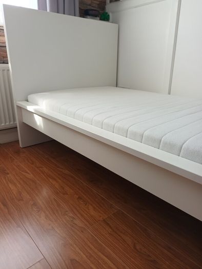 Single bed
